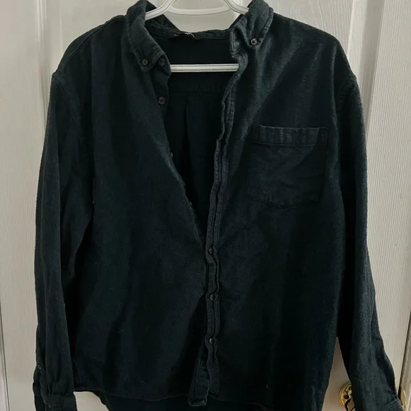 Button down shirts - Picture 2 of 2